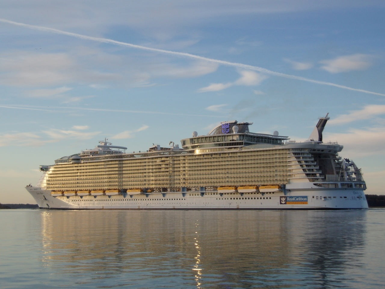 Image of oasis of the seas